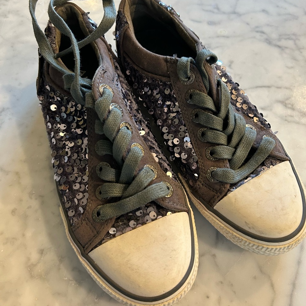 Women’s ALDO Silver Sparkly Sequin Lowtop Sneakers Converse Style Size 6